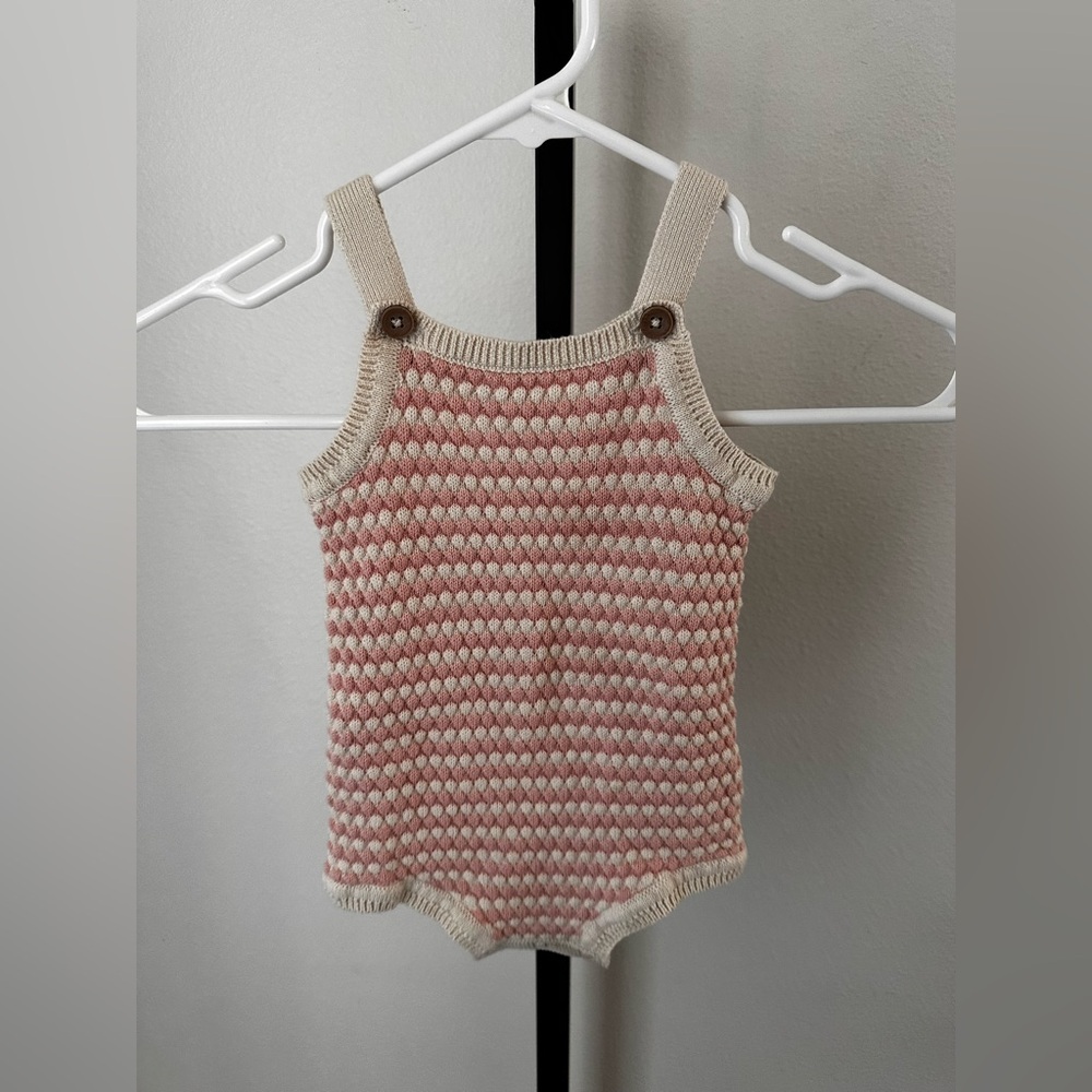 Carters 9 months knitted outfit